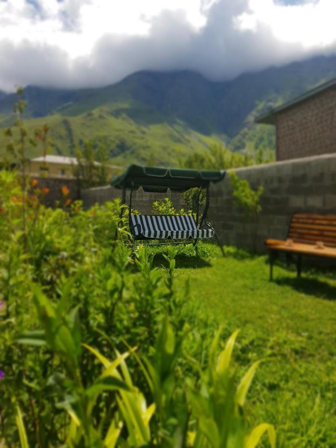 Cozy House Kazbegi Hotel Exterior foto